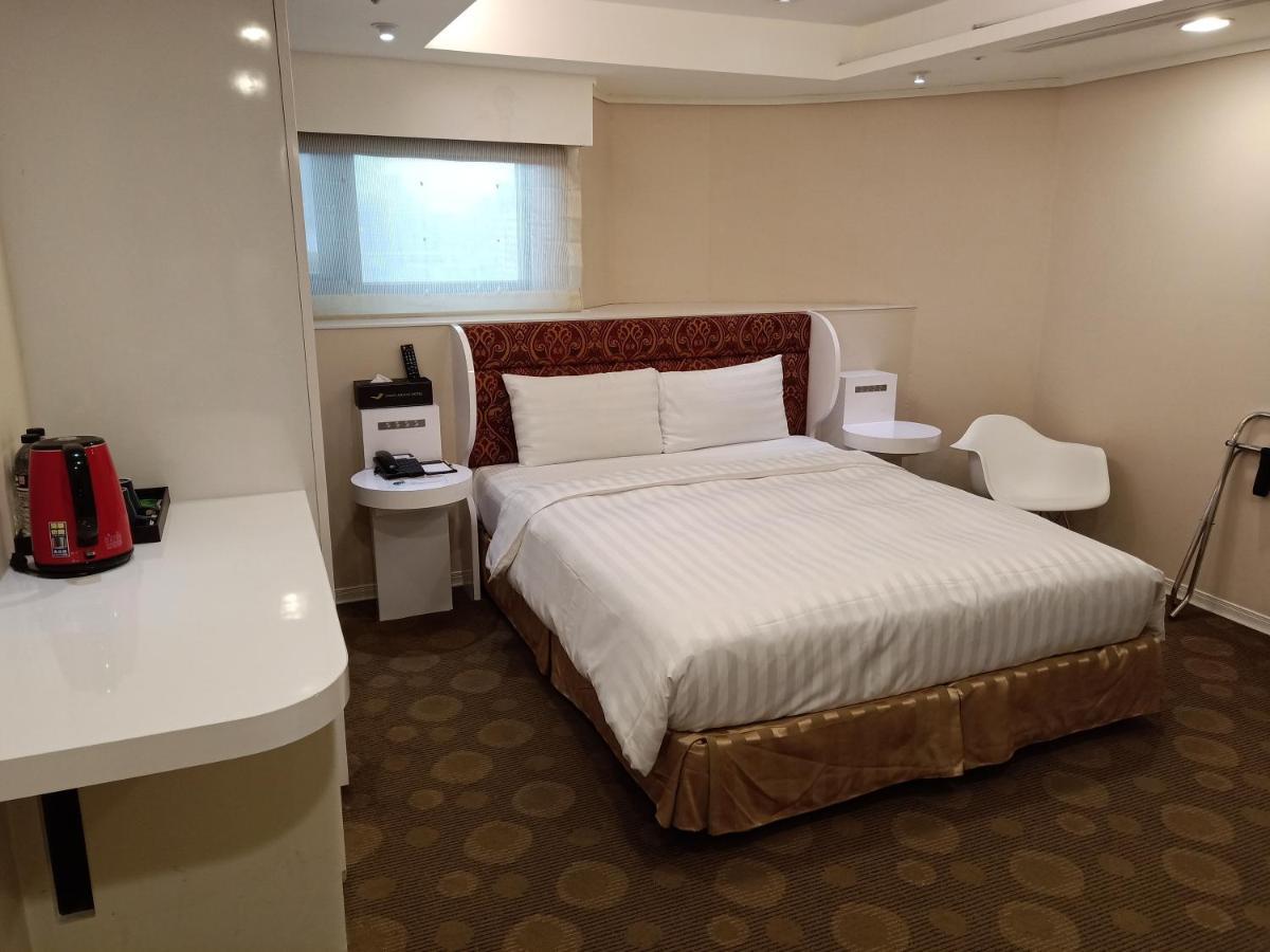 Ximen Airline Hotel Тайбэй Экстерьер фото
