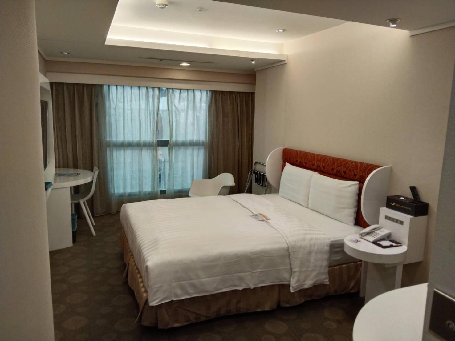 Ximen Airline Hotel Тайбэй Экстерьер фото