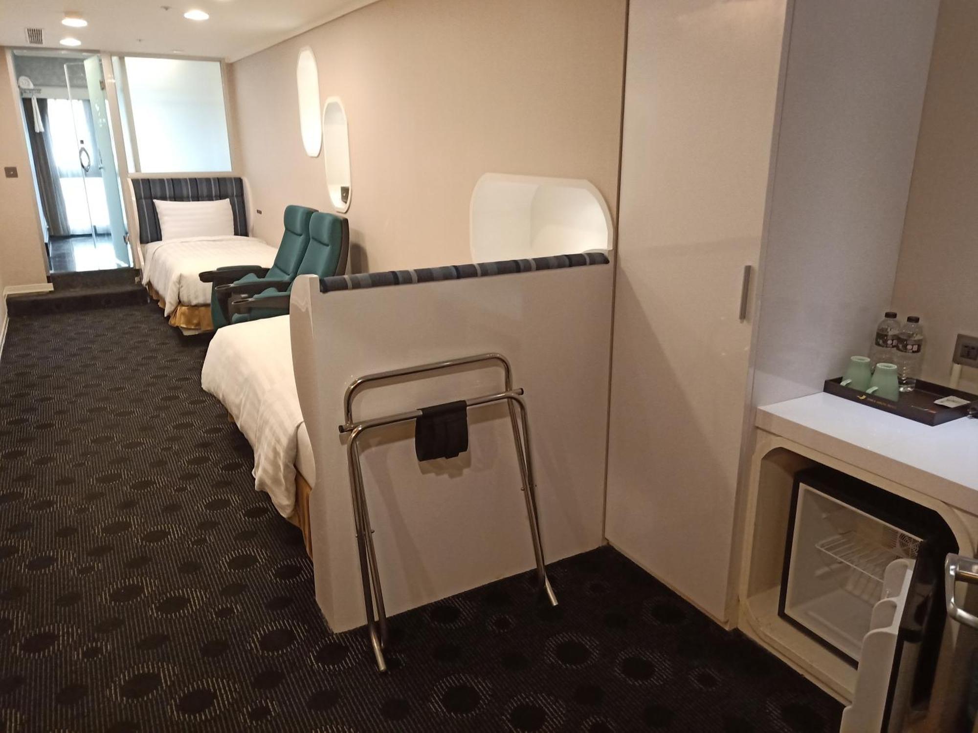 Ximen Airline Hotel Тайбэй Экстерьер фото