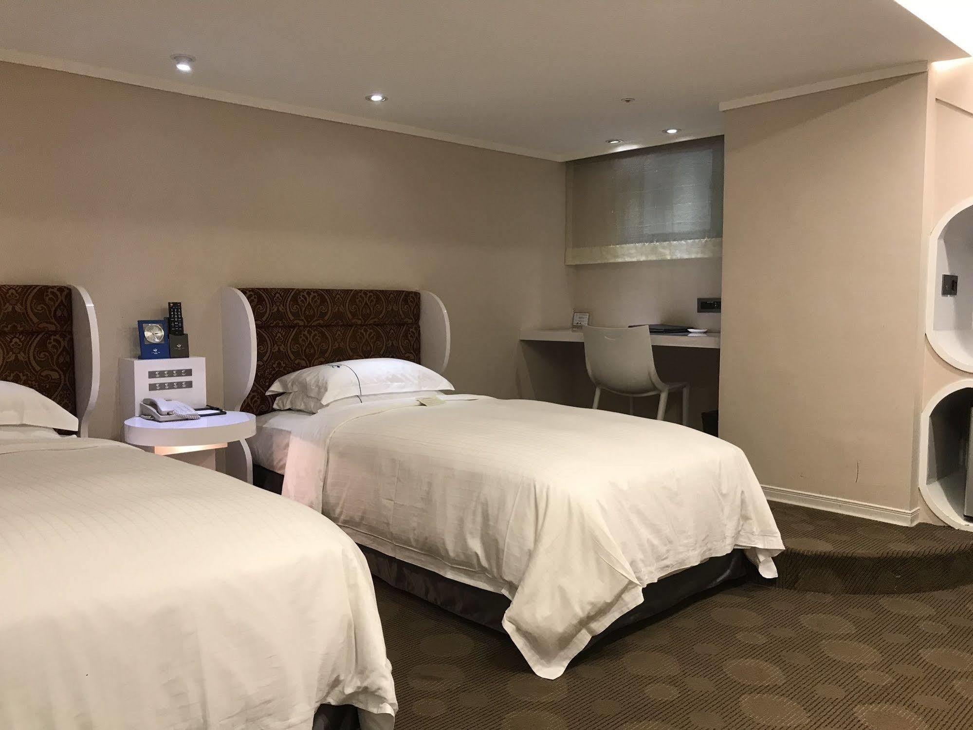 Ximen Airline Hotel Тайбэй Экстерьер фото